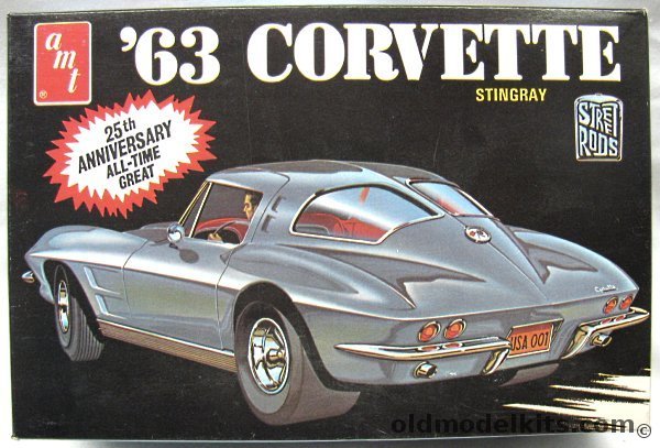 AMT 1/25 Chevrolet 1963 Corvette Stingray - Split Window Coupe, A163 plastic model kit